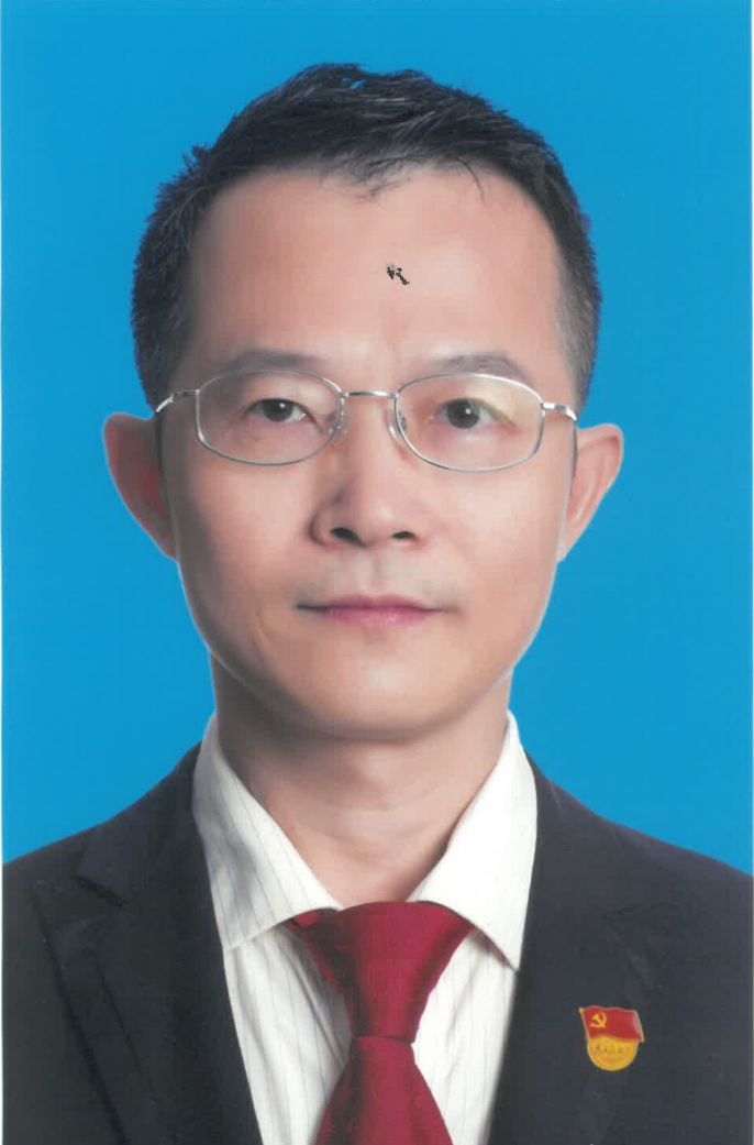 何崇云.png
